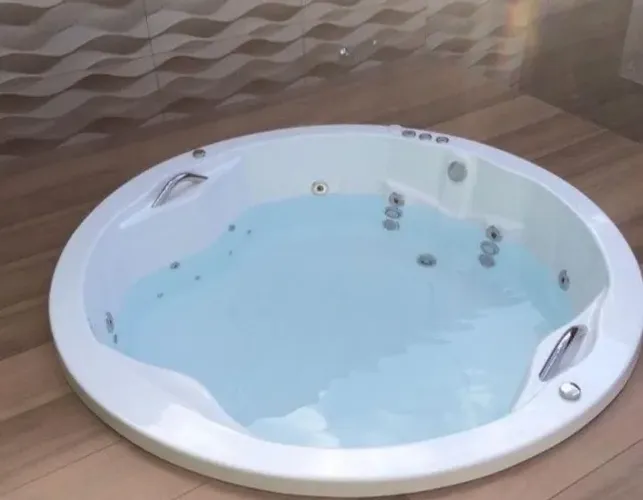 SPA NITERÓI REDONDO COM HIDRO E MOTOBOMBA 