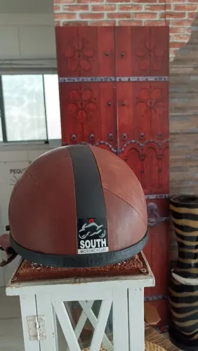 Capacete Coquinho, Retro unico.