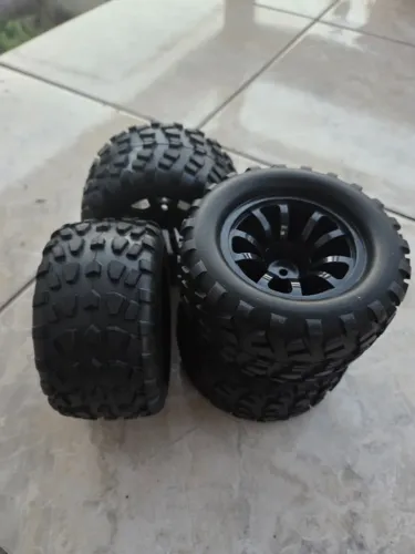 Pneu PreGlued 2.8 traxxas 1/10 - Stampede - Rustler - 4x