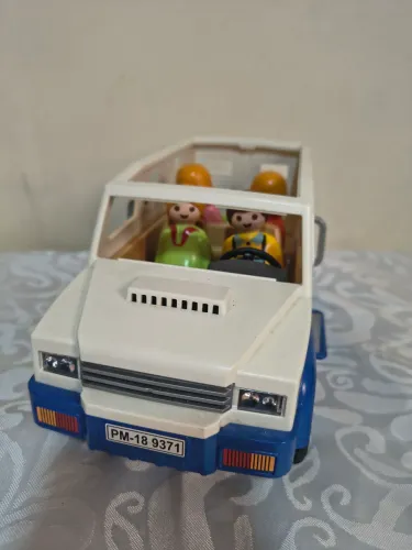 Carro Playmobil Polícia.