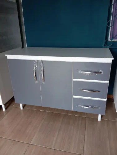 Armário com tampão tamanho padrão 1.20