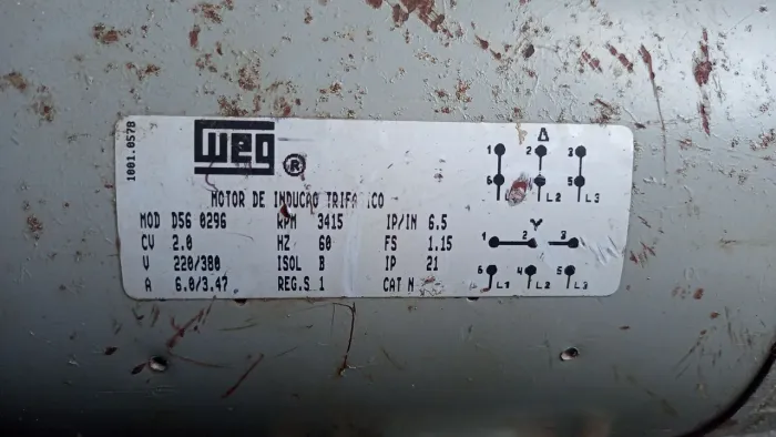Motor WEG trifásico 2cv 220/380V