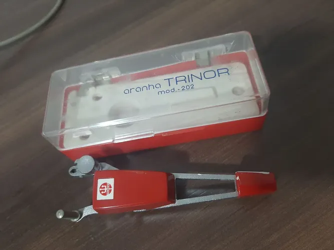Aranha Trinon Mod. 202 - Perfeita para Desenhos Técnicos!