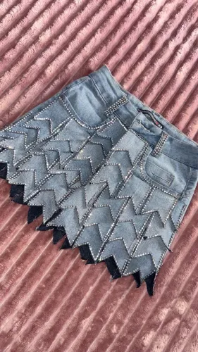 Saia junina em strass