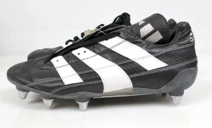 Chuteira adidas couro rara