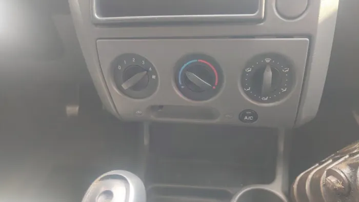 Comando do ar condicionado Ford fiesta 