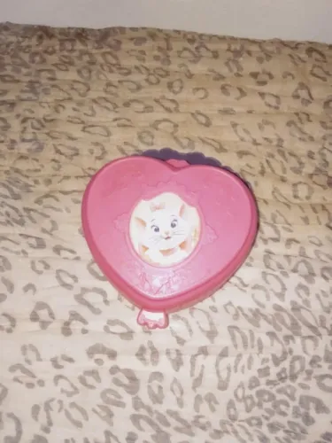 Maleta da marie em forma de coração