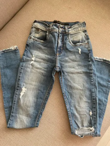 Calça jeans tamanho 34