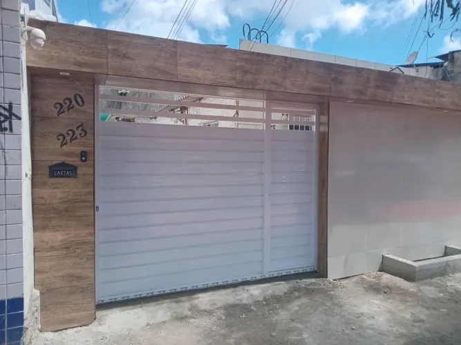 Portão em alumínio