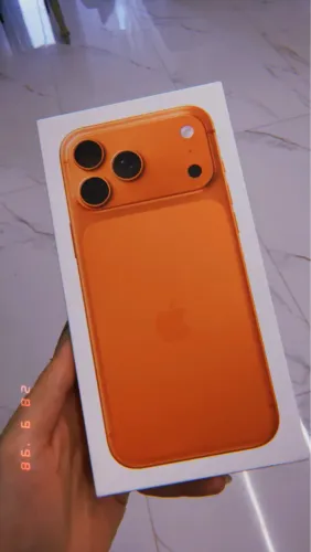 iPhone 17 pro Max lacrado
