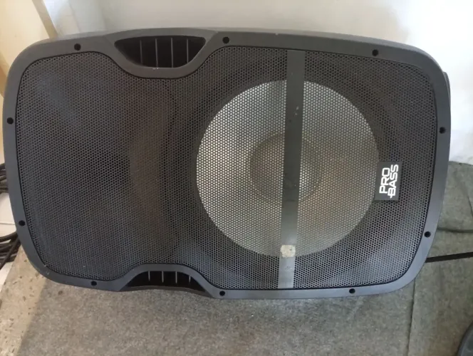 Caixa de som probass