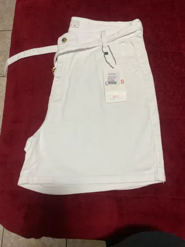 Shorts Branco Feminino OPPNUS - Tamanho 48