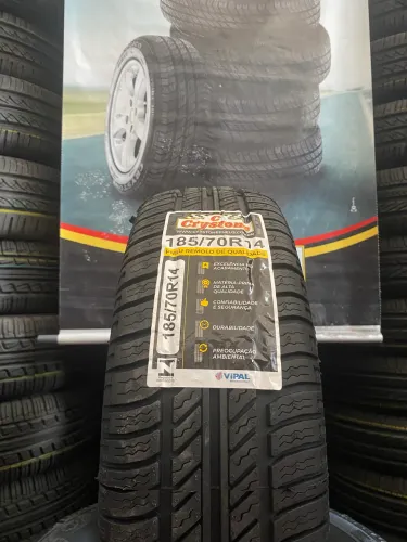01 pneu 185/70R14 Crystone