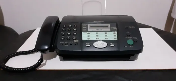 Telefone Digital com Secretária Eletrônica Fax Panasonic KX F780 