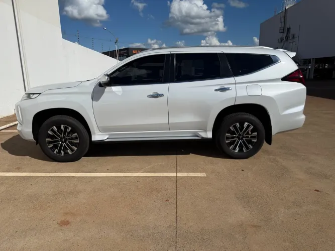 Mitsubishi Pajero Sport HPE 2.4 4X4 Diesel Aut. 2024