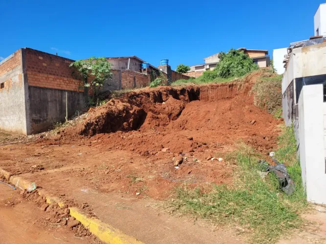 Terreno à venda, Pinheirinho, Chapecó, SC