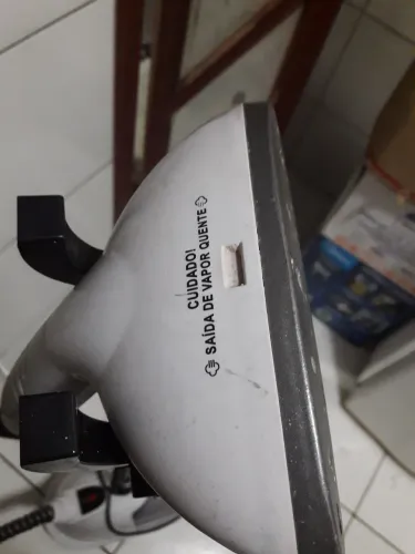 Ferro de Passar Roupa a Vapor - Cuidado!