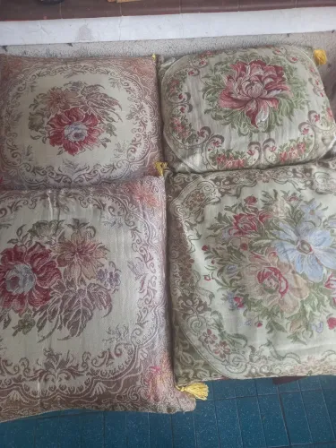 Almofadas vintage Decorativas com Estampa Floral Clássica