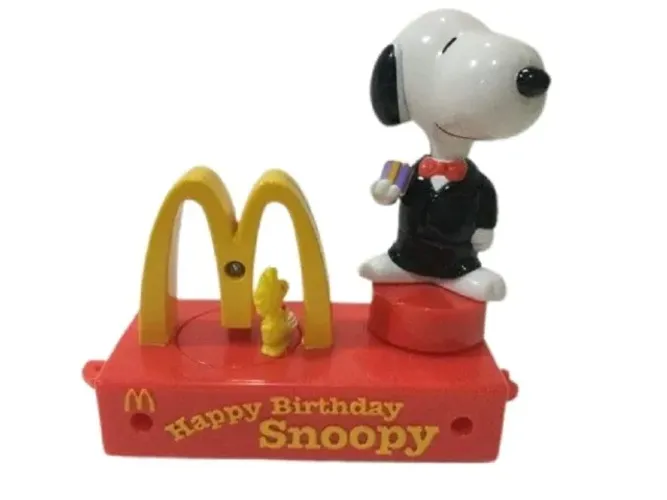 Snoopy Mc Donalds Japão Happy Birthday 50 Anos (Ano 2000)