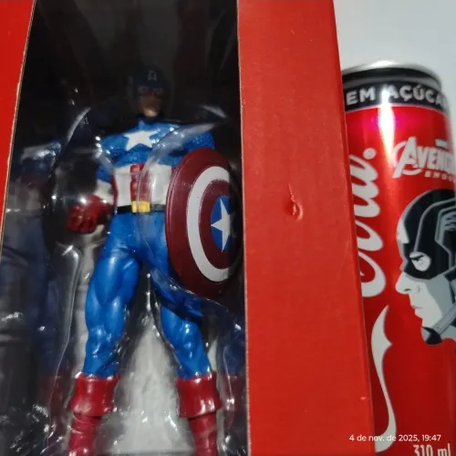 Coleção Eaglemoss Marvel Clássico, Capitão América + latinha coca do Capitão América.