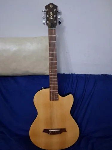 Violão elétrico FOX Aço excelente 