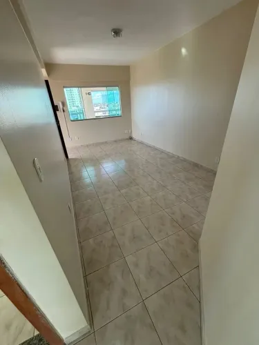 Imóvel para aluguel com 65 metros quadrados com 2 quartos em Centro - Luziânia - GO