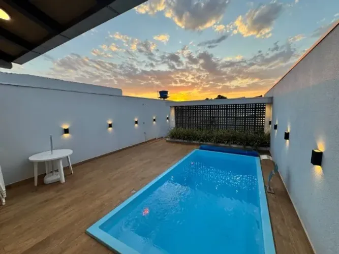 CASA A VENDA EM CAPIM MACIO / SD 10