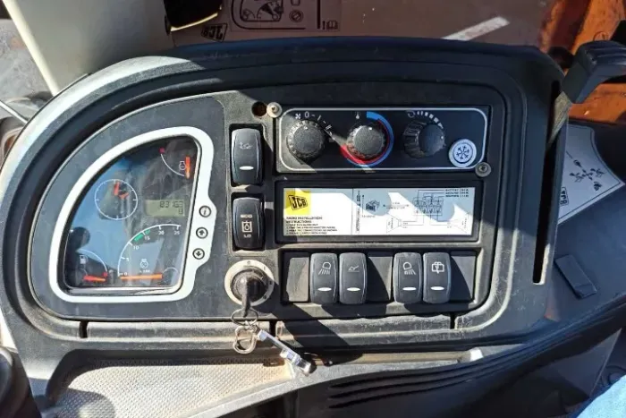 Retroescavadeira JCB 2015 