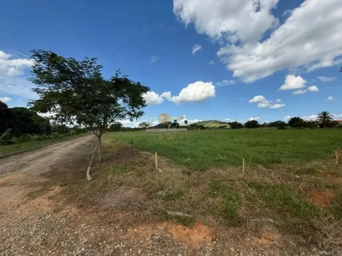 Terreno para Venda em Guapimirim, Cotia