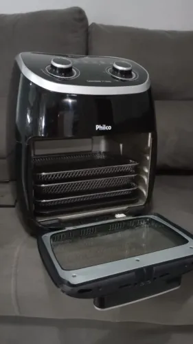 Air Fry Oven Philco - 11 Litros - Forno e Fritadeira sem Óleo - R$ 350