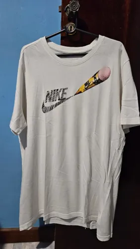 Camiseta Branca Nike Sportswear