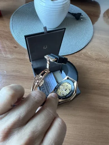 Relógio bulova curv
