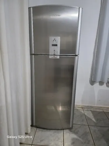Vendo Geladeira Brastemp