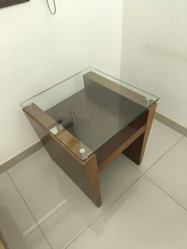 CONJUNTO DE MÓVEIS DE MADEIRA - 3 PEÇAS