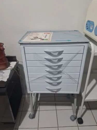 Vendo gabinete auxiliar odontológico 
