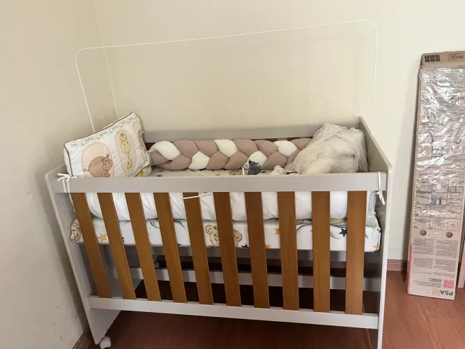 Vendo berço infantil muito conservado 
