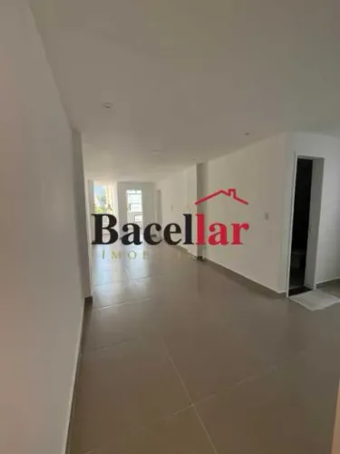 Apartamento lindo reformado 2 quartos rua Uruguai entrar e morar