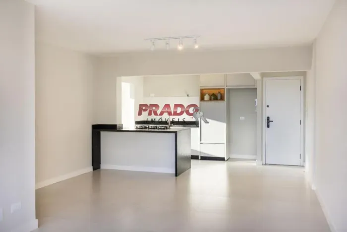 Apartamento à venda em Maringá, Zona 07, com 3 quartos, com 100 m²