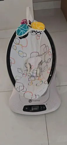 Cadeira de Balanço/ Descanso 4moms Mamaroo
