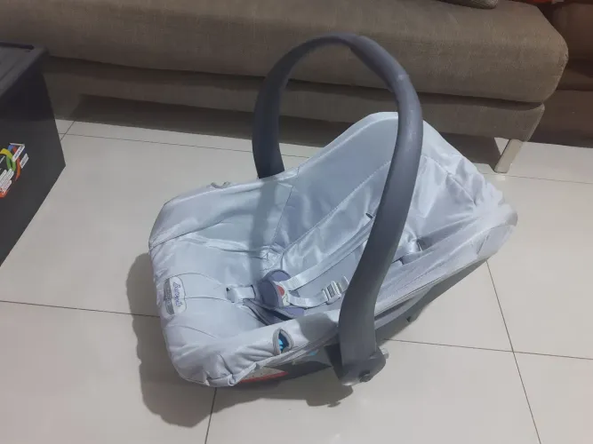 Bebê conforto Burigotto 