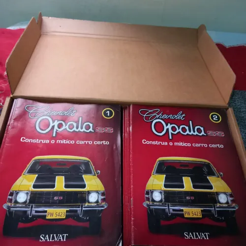Vendo minutos do opala SS de ferro com revista e manual