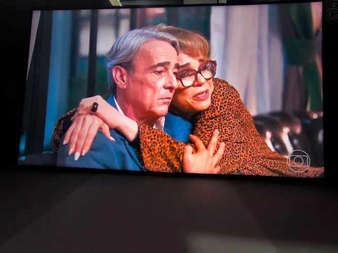 TV 65" Samsung Led 4K Smart Ultra HD muito barata (ver detalhes na descrição)  