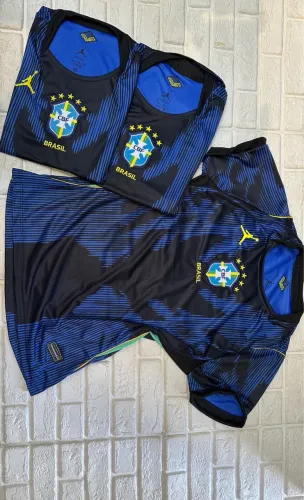 Camisa do Brasil 2026 modelo Azul e Amarela 
