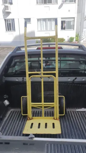 Carrinho de mão  mudança 