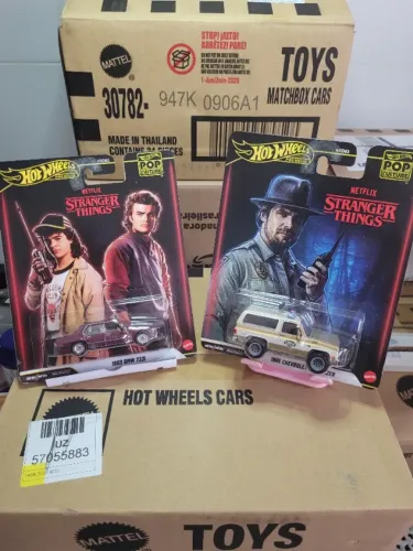 DUPLA HOT WHEELS STRANGER THINGS
