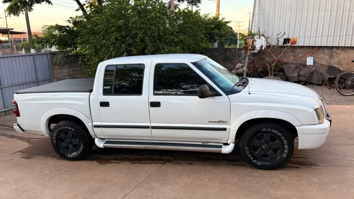 Chevrolet S10 Pick-up Luxe 2.8 4X2 CD TB Int.dies. 2001