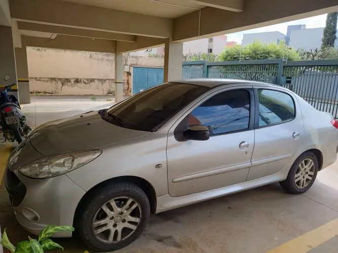 Peugeot 207 Sedan Passion XS 1.6 Flex 16V 4P 2009