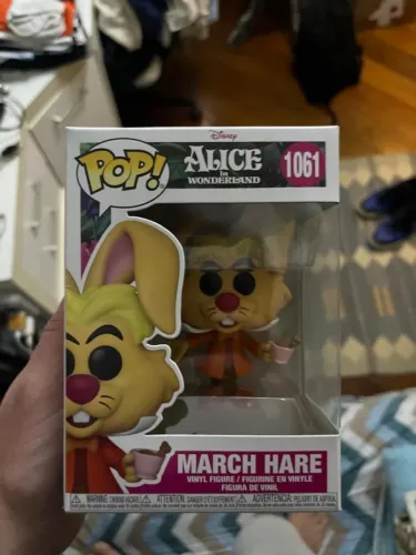 Funko pop Lebre da Alice no país das maravilhas