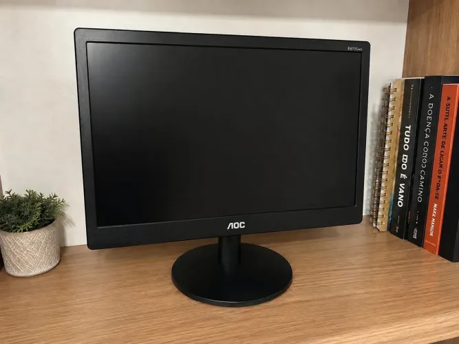 Monitor AOC 19 polegadas 