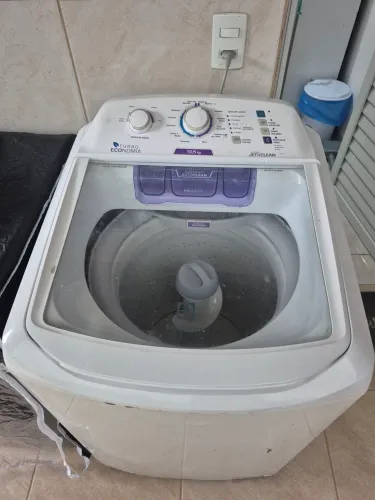 Maquina de valar com defeito